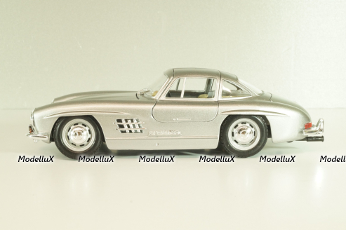Mercedes 300 SL (W198) 1955, silver, 18-22023, Burago 1:24