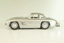 Mercedes 300 SL (W198) 1955, silver, 18-22023, Burago 1:24