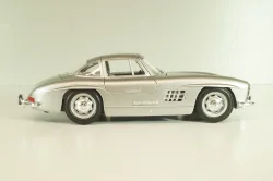 Mercedes 300 SL (W198) 1955, silver, 18-22023, Burago 1:24