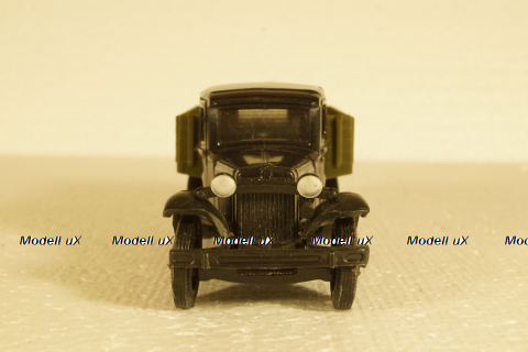 ГАЗ-АА, черный/хаки,з-д Двигатель 1:43