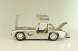 Mercedes 300 SL (W198) 1955, silver, 18-22023, Burago 1:24