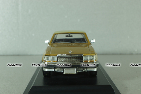 Cadillac Seville Elegante 1975, light brown,DelPrado 1:43