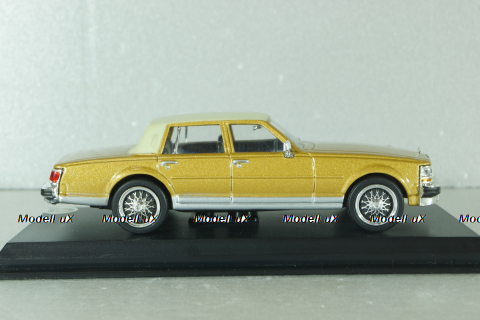 Cadillac Seville Elegante 1975, light brown, DelPrado 1:43