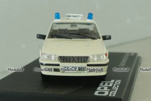 Opel Senator (A2) Notartz 1982, beige, OPC102, Opel Collection #102 1:43