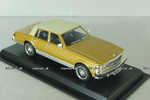Cadillac Seville Elegante 1975, light brown, DelPrado 1:43