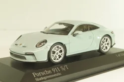 Porsche 911 (992) S/T 2023, green metallic, 410063021, Minichamps 1:43