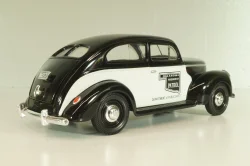 Ford Sedan Police Oklahoma, Highway Patrol, 1940, black/white, 67535, Liberty Classics 1:24