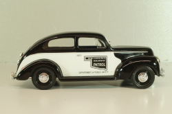 Ford Sedan Police Oklahoma, Highway Patrol, 1940, black/white, 67535, Liberty Classics 1:24
