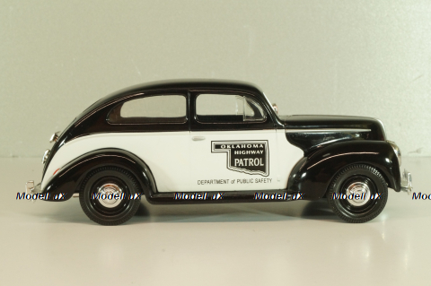 Ford Sedan Police Oklahoma, Highway Patrol, 1940, black/white, 67535, Liberty Classics 1:24