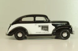 Ford Sedan Police Oklahoma, Highway Patrol, 1940, black/white, 67535, Liberty Classics 1:24