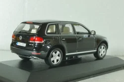 Volkswagen Touareg V10 TDI 2002, black, 840904109, Minichamps 1:43