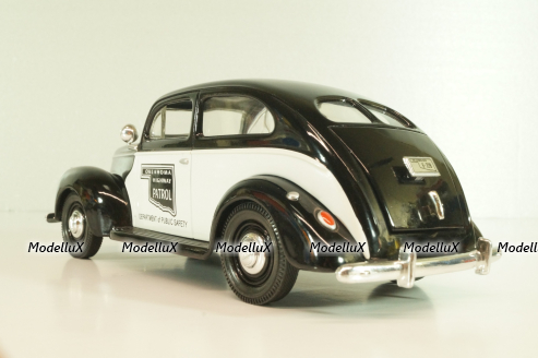 Ford Sedan Police Oklahoma, Highway Patrol, 1940, black/white, 67535, Liberty Classics 1:24