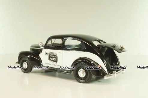 Ford Sedan Police Oklahoma, Highway Patrol, 1940, black/white, 67535, Liberty Classics 1:24