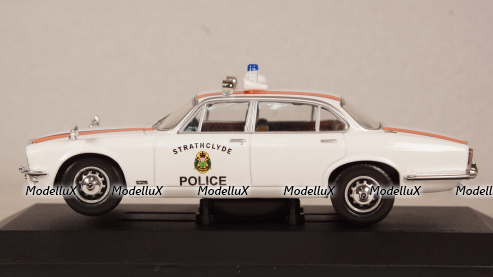 Jaguar XJ6 series 2 4.2, Strathclyde Police 1975, Vanguards 1:43