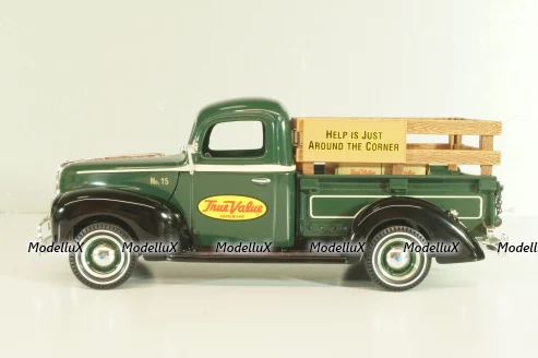 Ford Pick up "True Value", 1940, green/black, F978, ERT 1:25