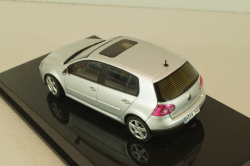 Volkswagen Golf V 5-doors 2003, silver, 59774, AutoArt 1:43