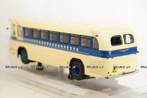 Triumph 3rd-Set: sport Triumph Collection, RHD, each 1x Spitfire, TR6 and stay, Vanguards 1:43