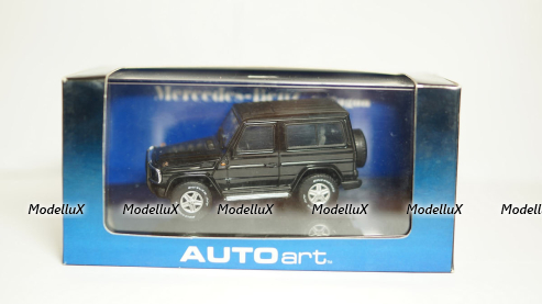 Triumph 3rd-Set: sport Triumph Collection, RHD, each 1x Spitfire, TR6 and stay, Vanguards 1:43