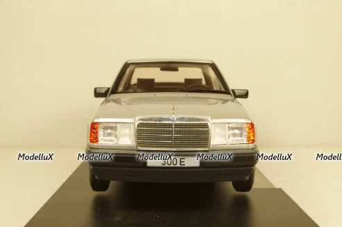 Mercedes 300 E (W124) 1984 silver, MCG18285, MCG 1:18