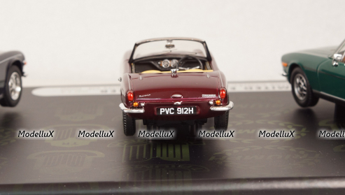 Triumph 3rd-Set: sport Triumph Collection, RHD, each 1x Spitfire, TR6 and stay, Vanguards 1:43