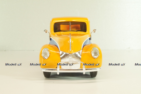 Ford PU pickup "Gulff" with oil barrel 1940, orange/blue, 64030, SpecCast 1:24