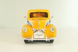 Ford PU pickup "Gulff" with oil barrel 1940, orange/blue, 64030, SpecCast 1:24