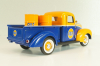 Ford PU pickup "Gulff" with oil barrel 1940, orange/blue, 64030, SpecCast 1:24