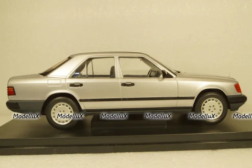 Mercedes 300 E (W124) 1984 silver, MCG18285, MCG 1:18
