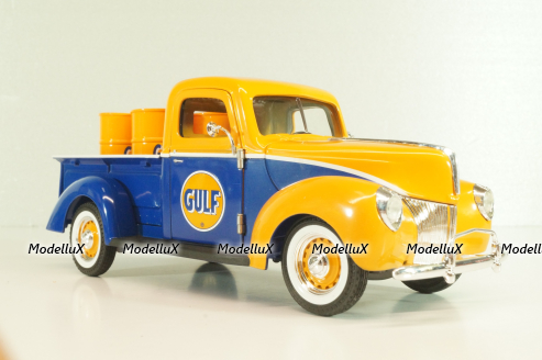 Ford PU pickup "Gulff" with oil barrel 1940, orange/blue, 64030, SpecCast 1:24