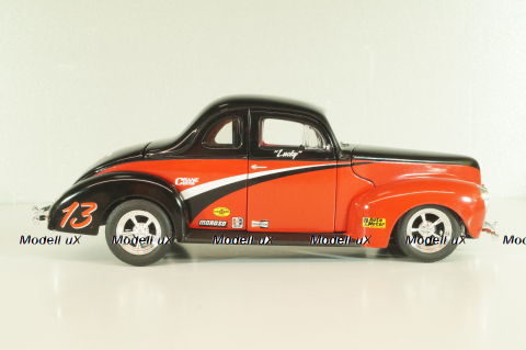 Ford Sedan Delivery Cvan "Toy House" 1934, red/black, 14027, SpecCast 1:24