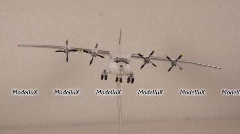 Ан-10А Antonov AN-10 Алма-Аты модель самолета, Herpa 1:200
