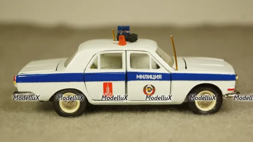 Амо-Ф-15, Рославль 1:43