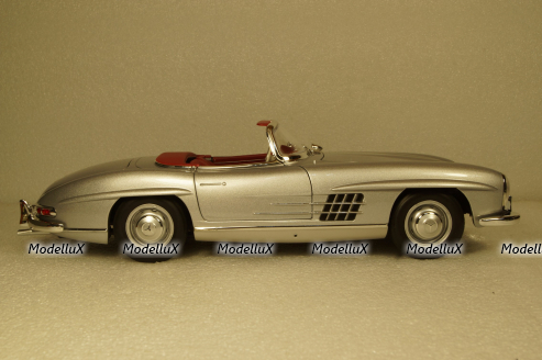 Mercedes 300 SL roadster 1957 silver, 183890, Norev 1:18