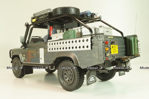 Land Rover Defender Tomb Raider (Lara Croft), movie edition , 8903TR, Kyosho 1:18