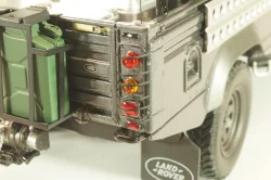 Land Rover Defender Tomb Raider (Lara Croft), movie edition , 8903TR, Kyosho 1:18