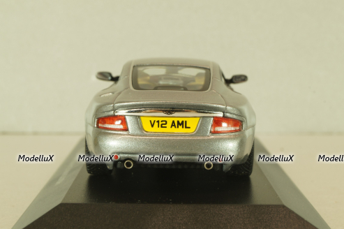 Aston Martin V12 Vanquish 2001, silver, MOC018, IXO 1:43