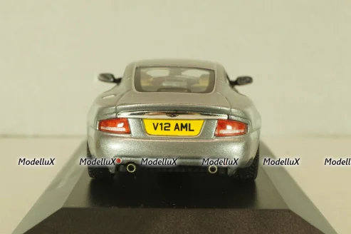 Aston Martin V12 Vanquish 2001, silver, MOC018, IXO 1:43
