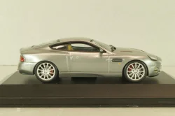 Aston Martin V12 Vanquish 2001, silver, MOC018, IXO 1:43
