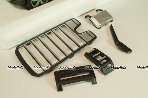 Land Rover Defender 110 75th limited edition 2023, ALM81811, Almost Real 1:18