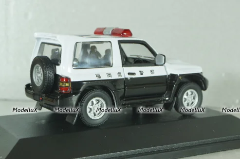 Mitsubishi Pajero II Police Japan 1988, white/black, ADPOLC044, Cararama 1:43