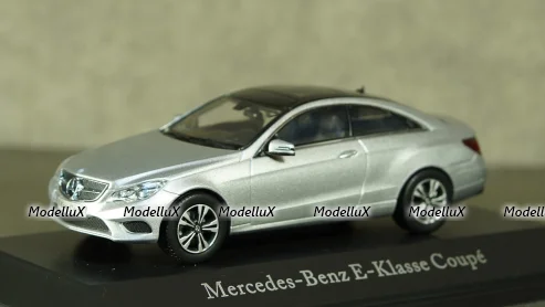 Mercedes 250 SE Coupe 1969 Gold, 183759, Norev 1:18