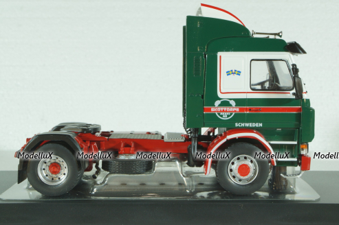 Scania 142 M 1981 green, TR137 , IXO 1:43