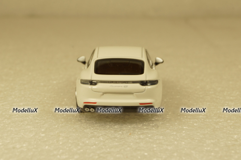 Porsche Panamera 2015 White, 870067102, Minichamps 1:87