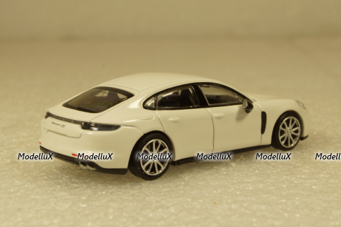 Porsche Panamera 2015 White, 870067102, Minichamps 1:87
