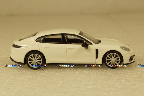 Porsche Panamera 2015 White, 870067102, Minichamps 1:87