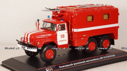 АР-2(131)133 Пожарный рукавный автомобиль на шасси Зил 131 г. Ленинград, TruckTyr 1:43