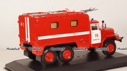 АР-2(131)133 Пожарный рукавный автомобиль на шасси Зил 131 г. Ленинград, TruckTyr 1:43