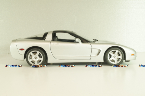 Chevrolet Corvette (C5) Coupe 1999, silver, UT0597, UT Models 1:18