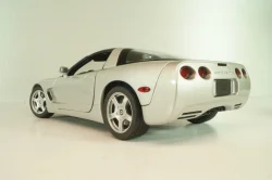 Chevrolet Corvette (C5) Coupe 1999, silver, UT0597, UT Models 1:18