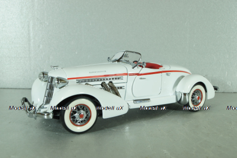 Auburn Speedster 1935, white, Franklin Mint 1:24